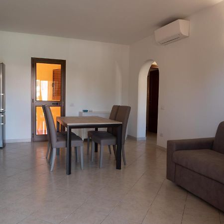 Casa Vacanza La Suaredda San Teodoro  Exteriör bild
