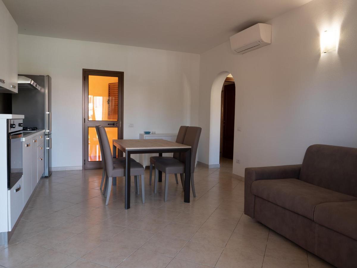 Casa Vacanza La Suaredda San Teodoro  Exteriör bild