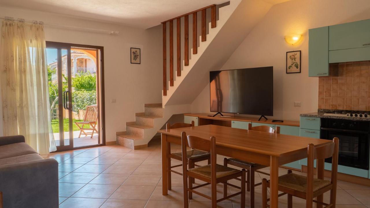 Casa Vacanza La Suaredda San Teodoro  Exteriör bild