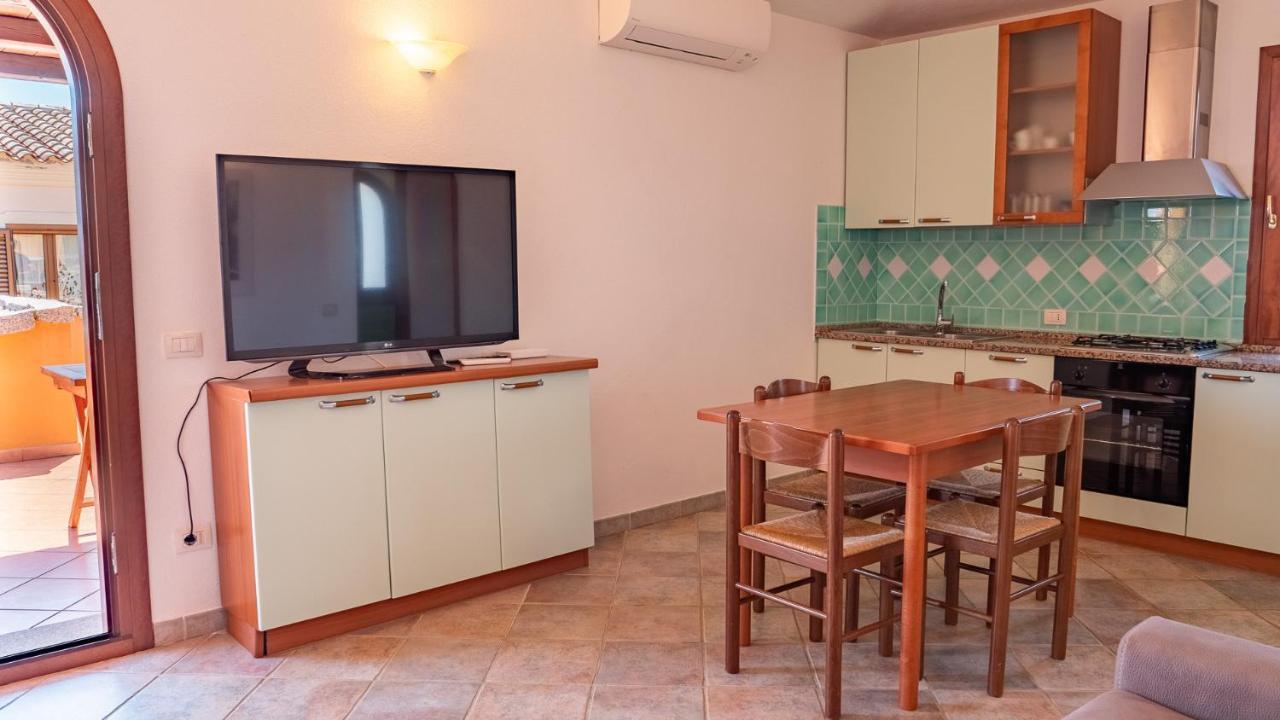 Casa Vacanza La Suaredda San Teodoro  Exteriör bild
