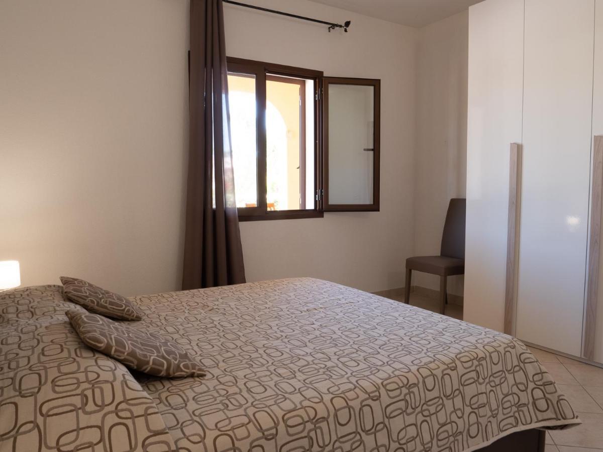 Casa Vacanza La Suaredda San Teodoro  Exteriör bild