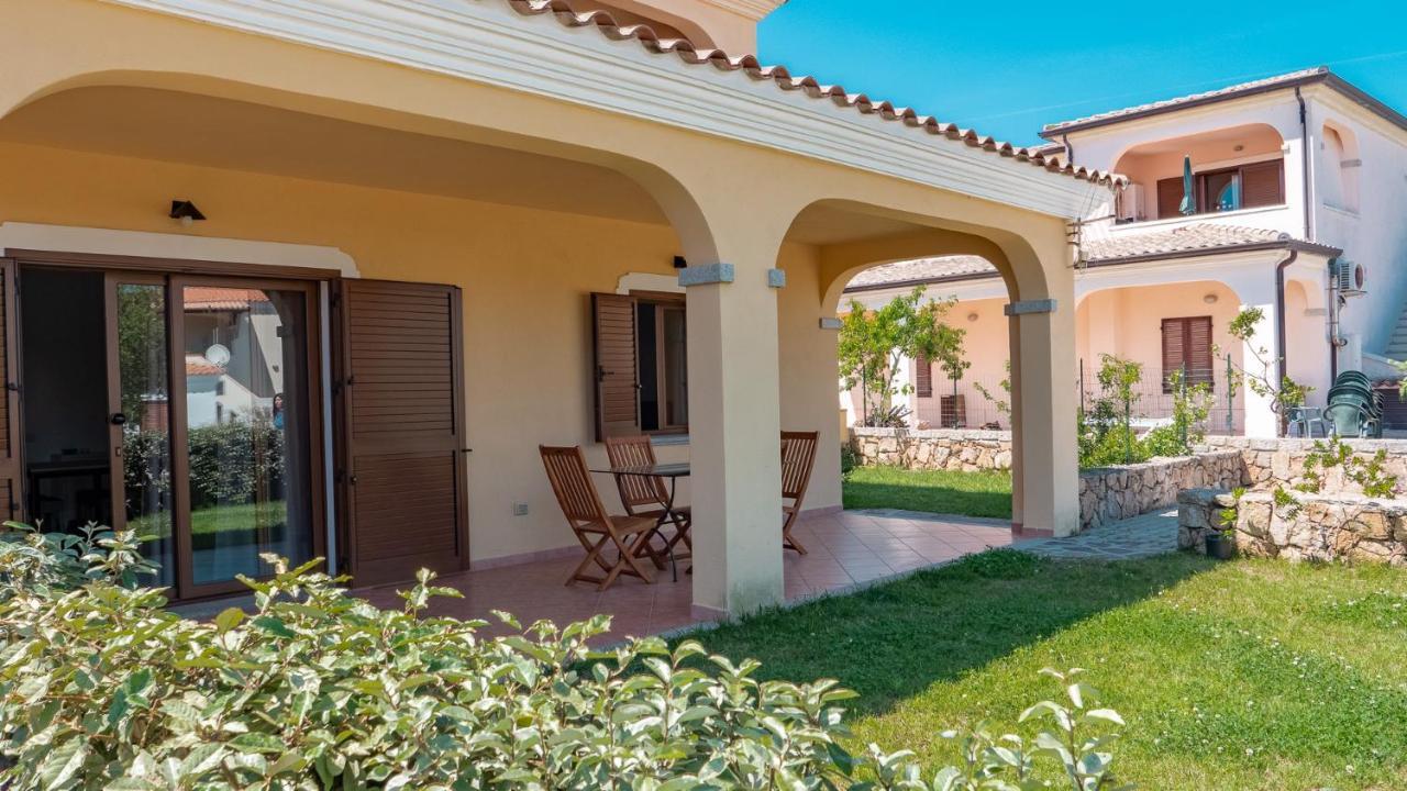 Casa Vacanza La Suaredda San Teodoro  Exteriör bild