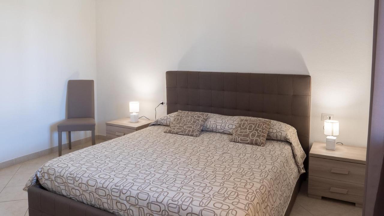 Casa Vacanza La Suaredda San Teodoro  Exteriör bild