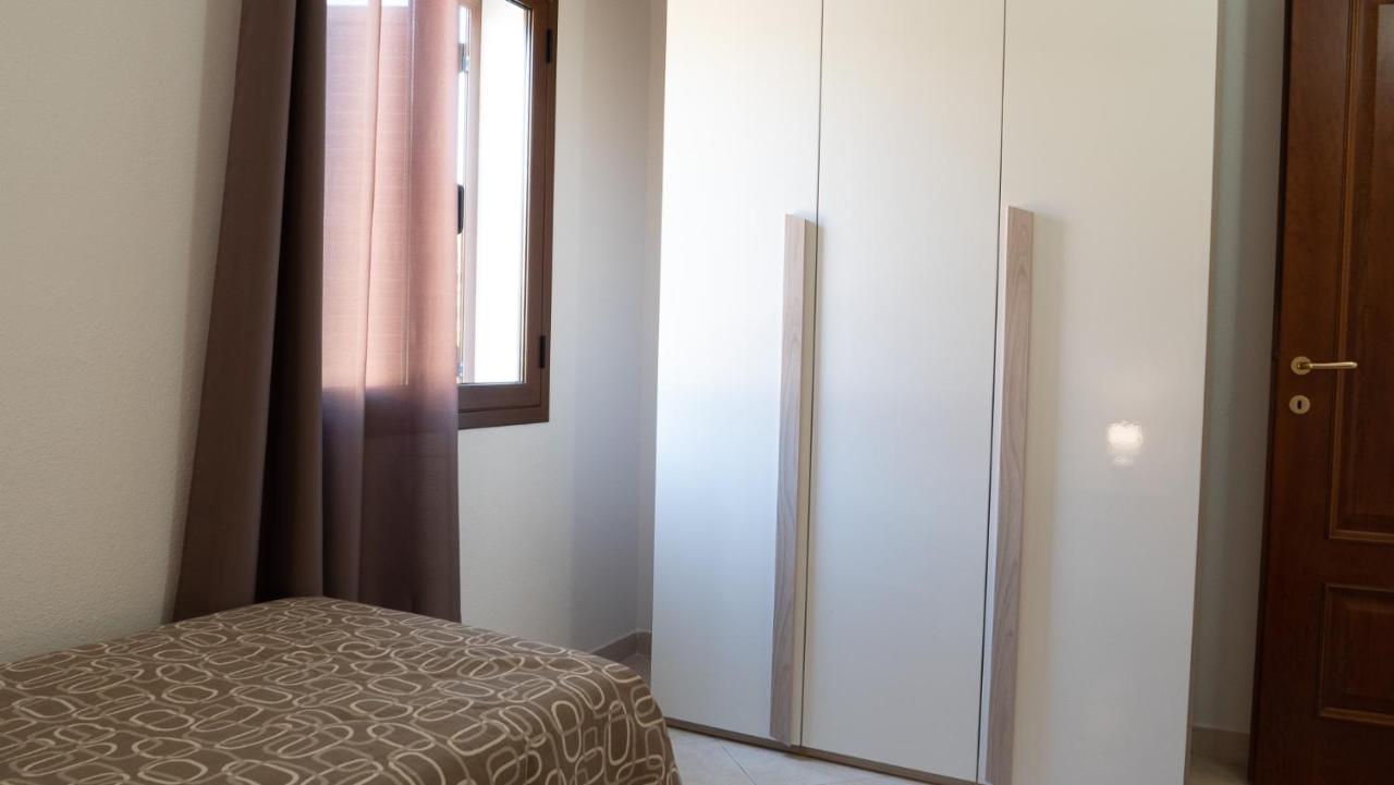 Casa Vacanza La Suaredda San Teodoro  Exteriör bild