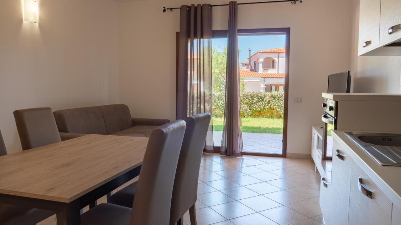 Casa Vacanza La Suaredda San Teodoro  Exteriör bild