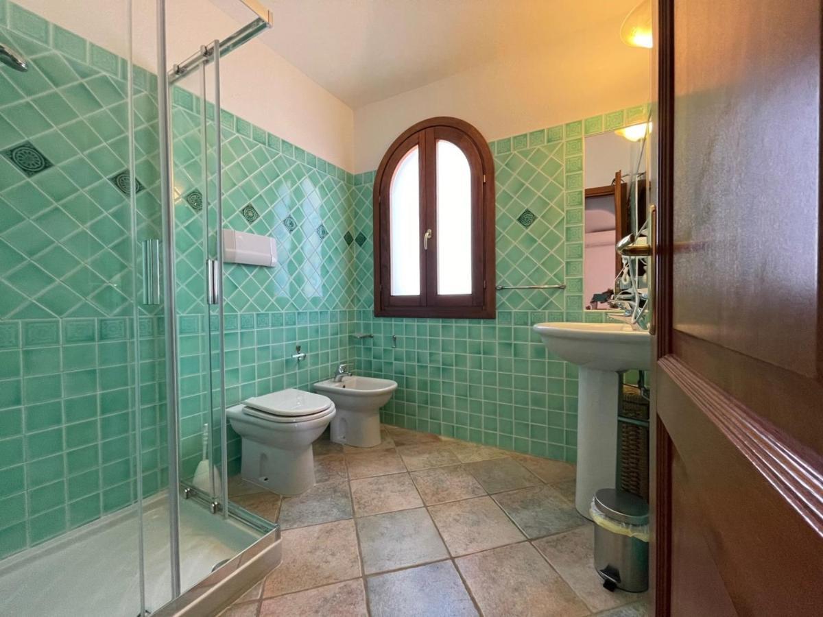 Casa Vacanza La Suaredda San Teodoro  Exteriör bild