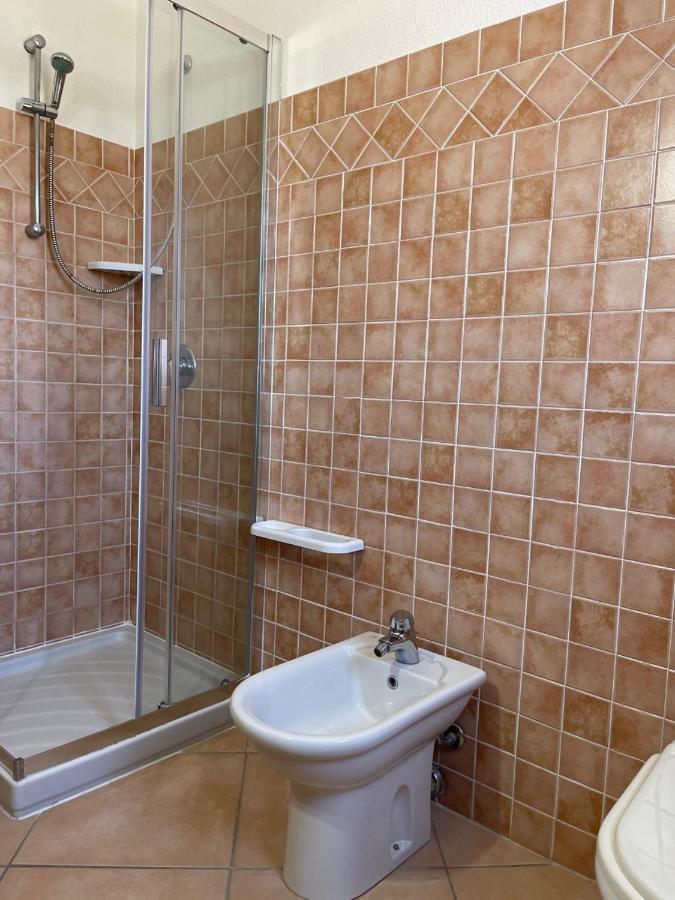Casa Vacanza La Suaredda San Teodoro  Exteriör bild